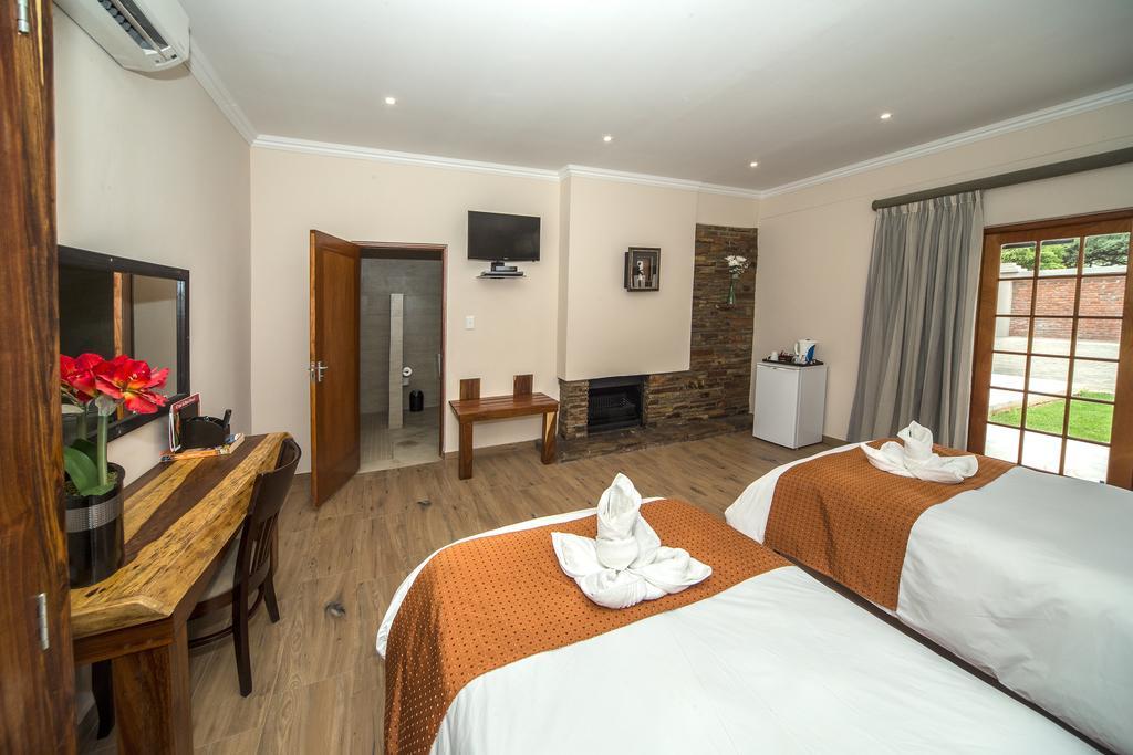 Casa Forno Country Hotel Otjiwarongo Dış mekan fotoğraf