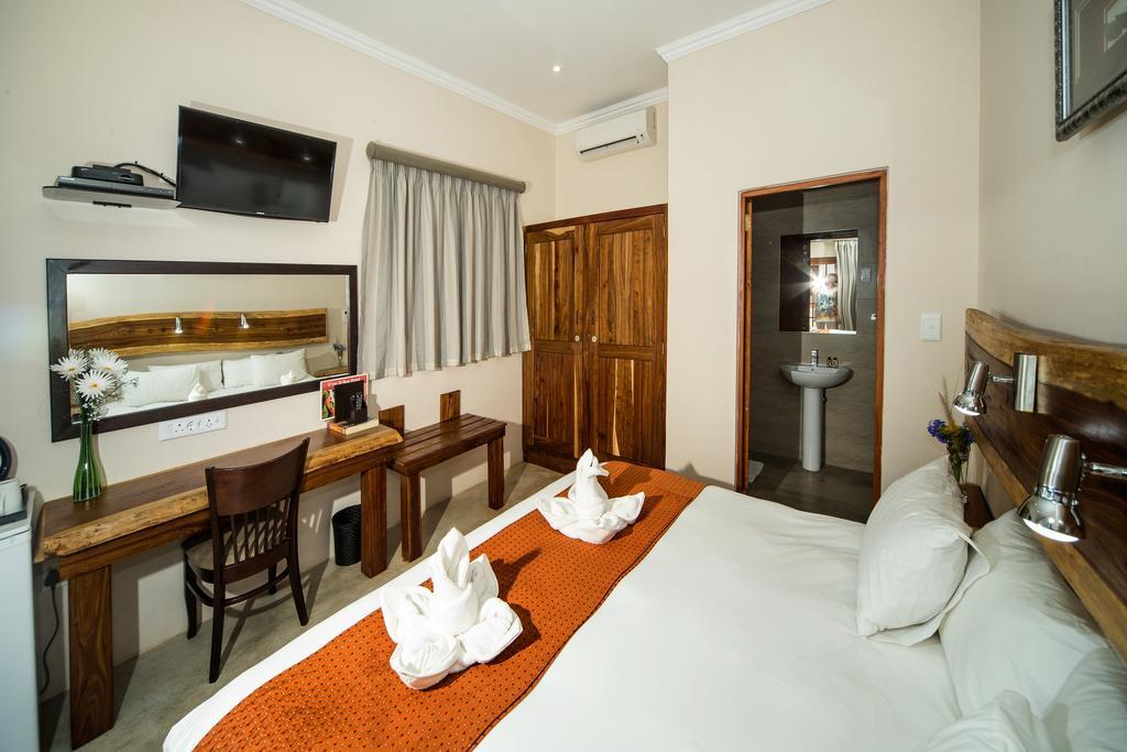 Casa Forno Country Hotel Otjiwarongo Dış mekan fotoğraf