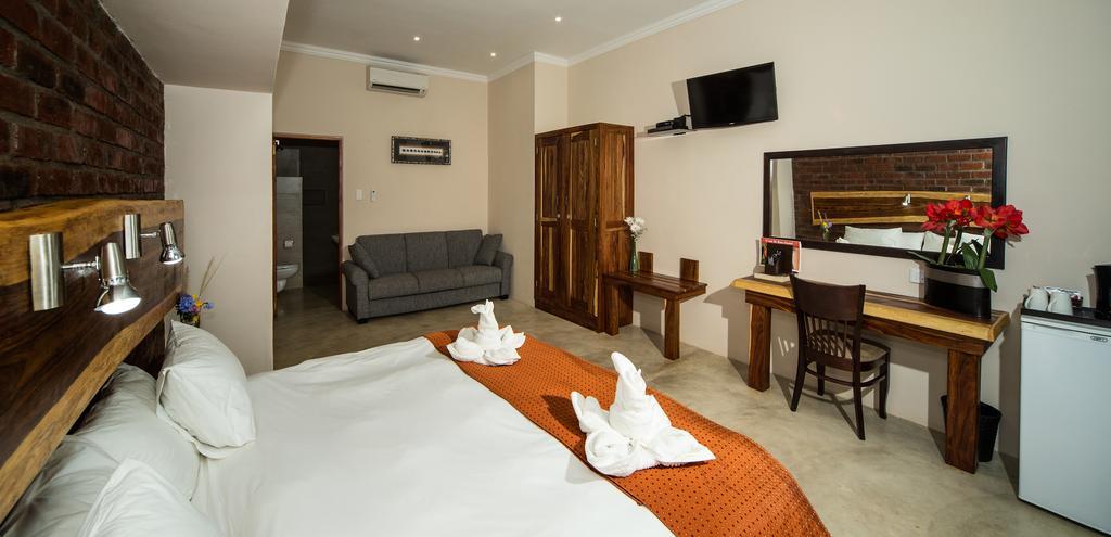 Casa Forno Country Hotel Otjiwarongo Dış mekan fotoğraf