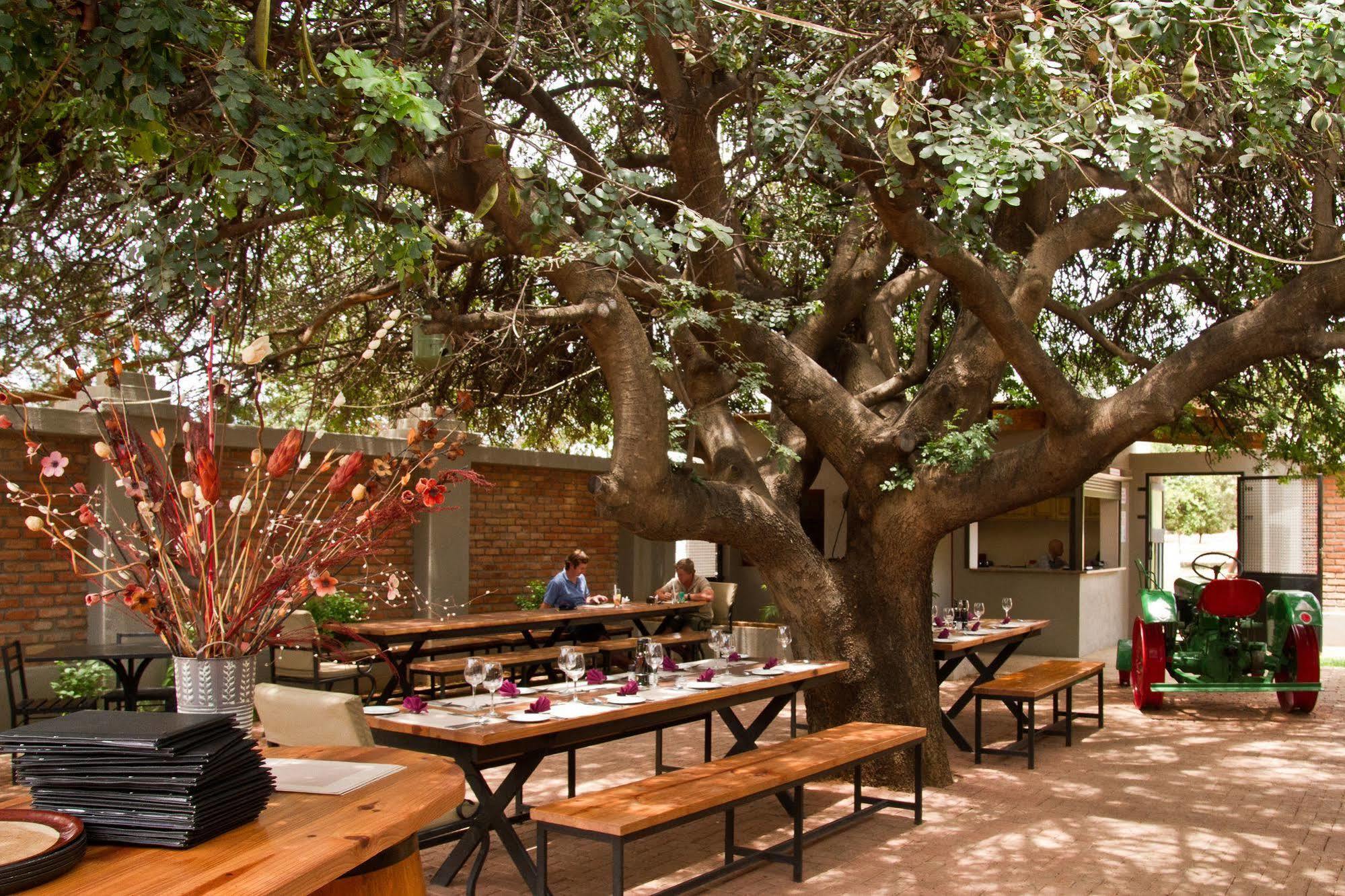 Casa Forno Country Hotel Otjiwarongo Dış mekan fotoğraf