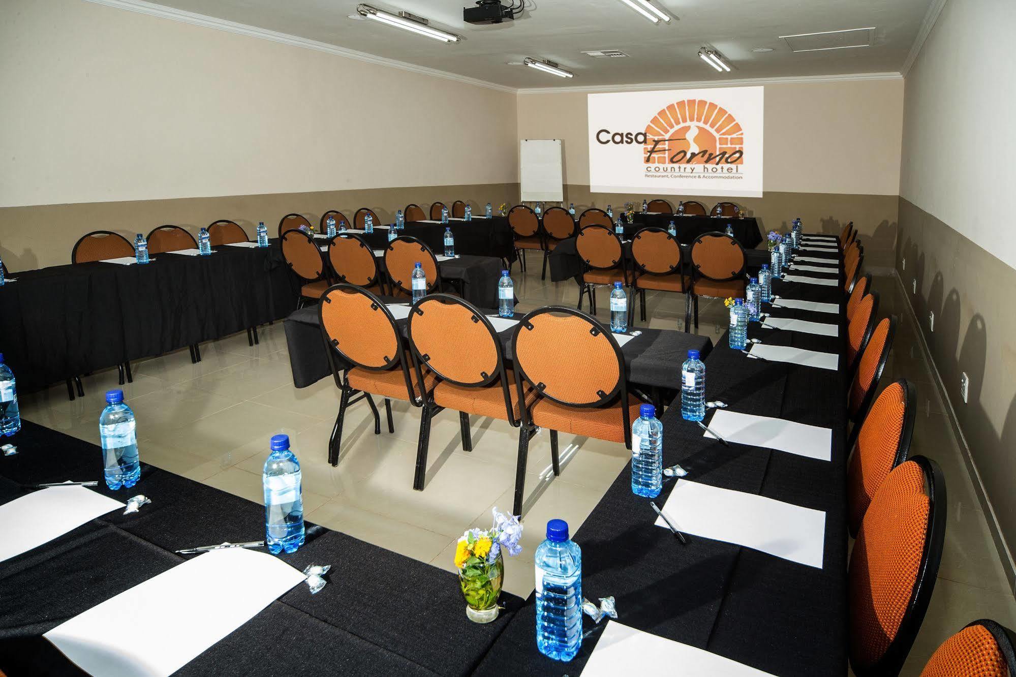 Casa Forno Country Hotel Otjiwarongo Dış mekan fotoğraf