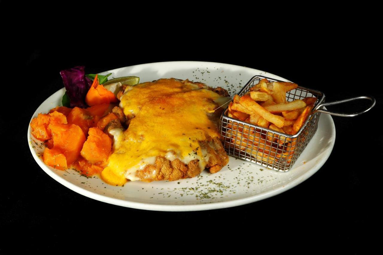 Casa Forno Country Hotel Otjiwarongo Dış mekan fotoğraf